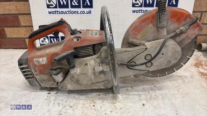 STIHL TS400 petrol stone saw