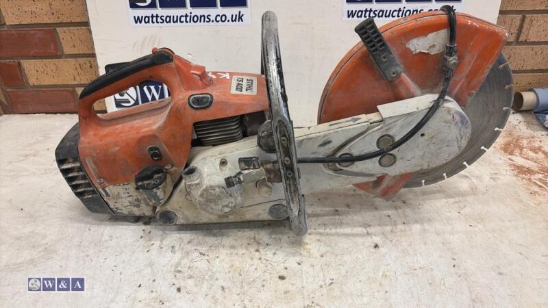 STIHL TS400 petrol stone saw