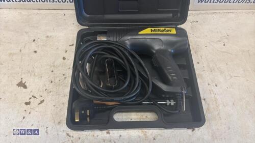 McKELLER 240v heat gun c/w case