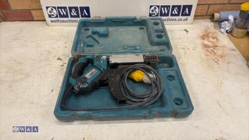 MAKITA 110v auto feed screw gun c/w case