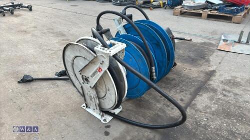 5 x hose reels