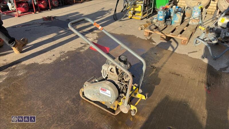 WACKER 1030 compaction plate