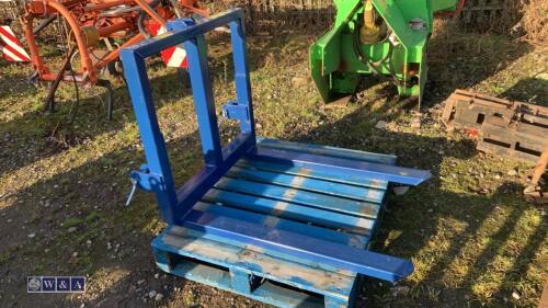 Rear pallet forks, 1000kg capacity, cat 2 linkage (unused)