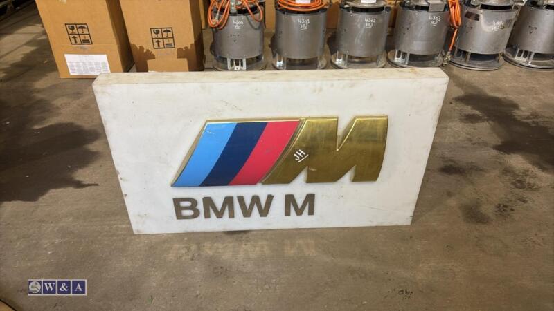 BMW sign