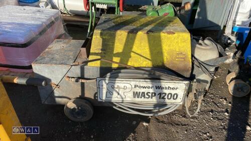 WASP 1200 steam cleaner c/w hose & lance