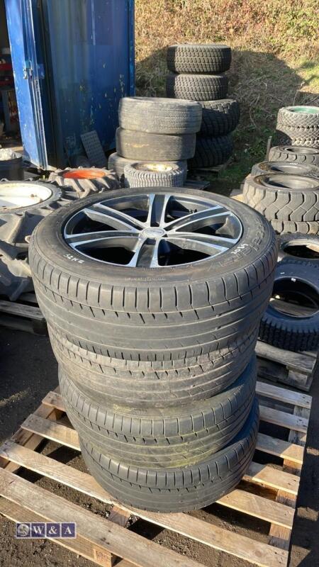 4 x alloy wheels & tyres (265/50R20)