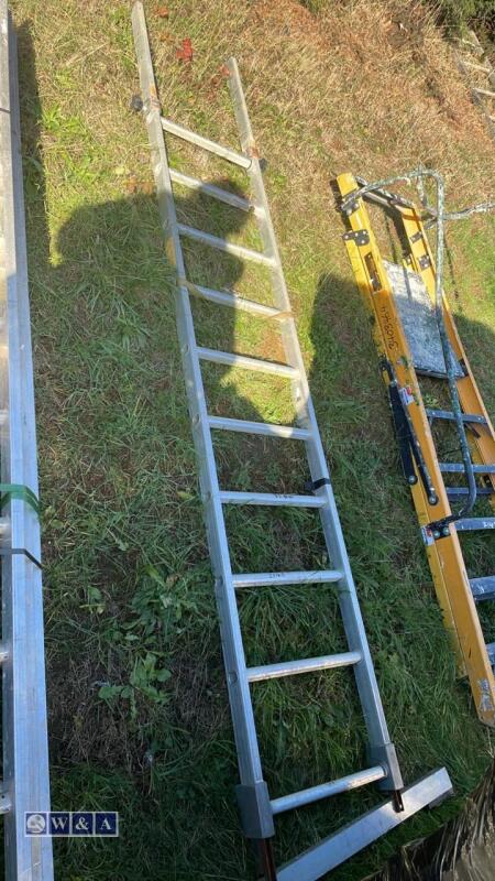 Aluminium ladder