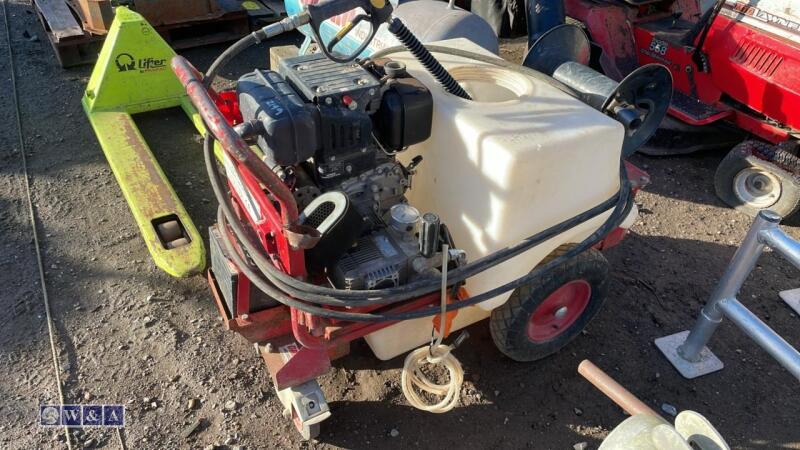 Diesel driven pressure washer c/w tank, hose & lance (3471210)