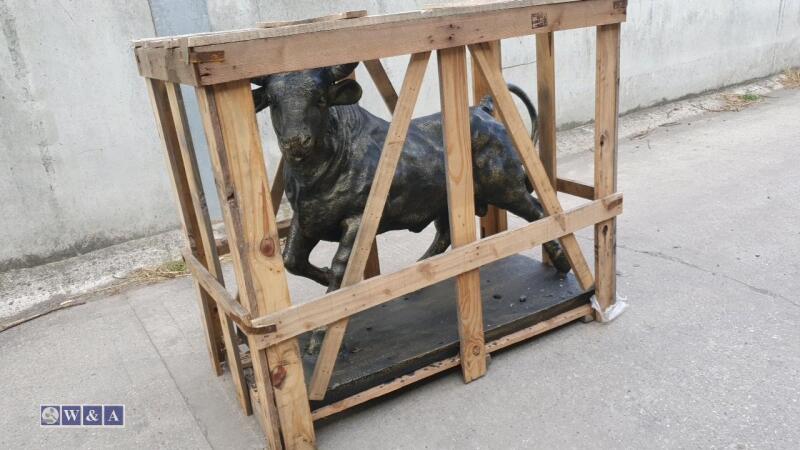 Cast iron bull statue (approx 4ft long)