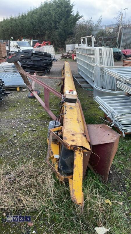 FYSON 26ft rubber belted conveyor c/w wheels & 3-phase motor