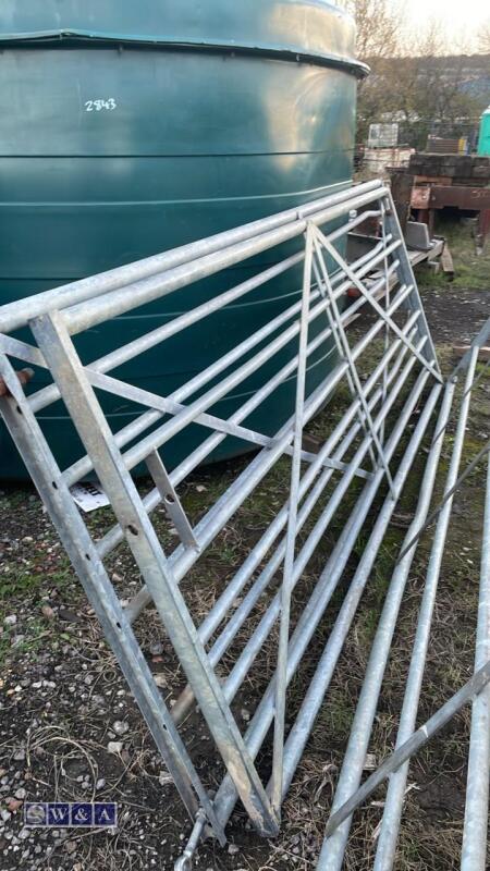 9ft metal farm gate