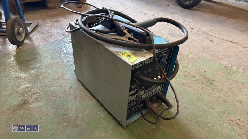 CLARKEWELD 105EN 240v mig welder