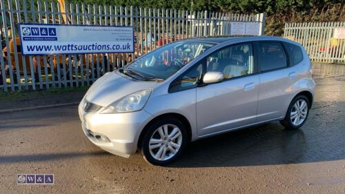 2010 HONDA JAZZ SE 1339cc 5-speed petrol 5-door hatchback car c/w panoramic roof, air conditioning (SB10 GZT)(MoT 25th November 2025)(V5, MoT & manuals in office)