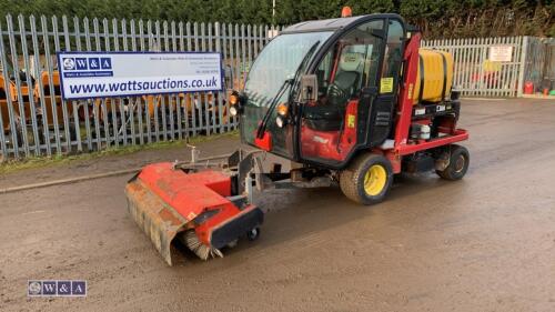 2020 GIANNI FERRARI T4T CRUISER diesel road legal sweeper c/w Kubota engine, hydraulic tipping cab, rear spray bar, water tank, air conditioning (PO70DHM)