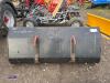 69'' quick hitch bucket to fit tractor loader - 4