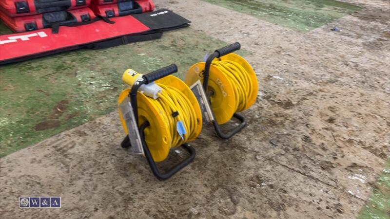 2 x 110v extension reels