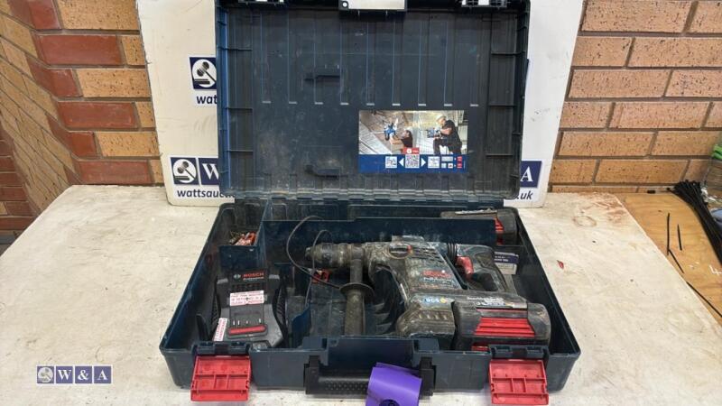 BOSCH 36v hammer drill c/w case