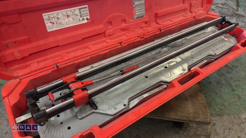 TX-1200 manual tile cutter c/w case