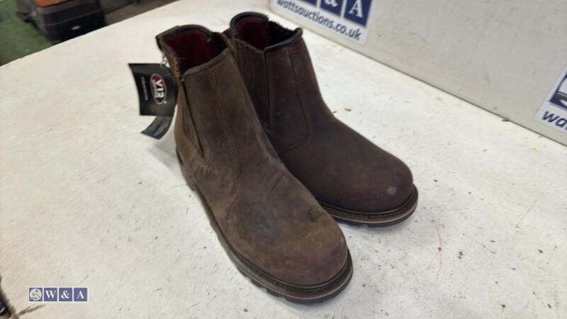 Steel toe workboots (size 11) (unused)