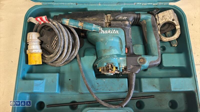 MAKITA HR3210C 110v SDS hammer drill c/w case