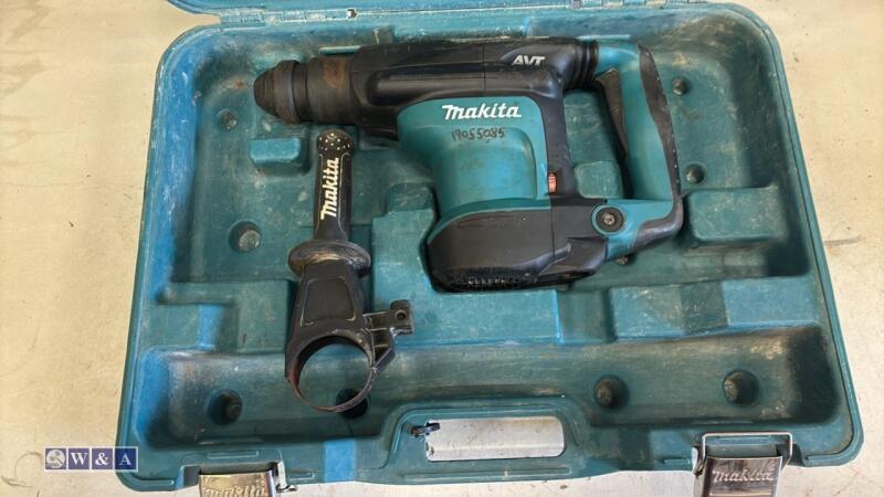 MAKITA HR3210C 110v SDS hammer drill c/w case