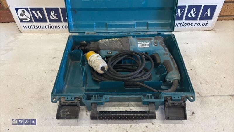 MAKITA HR2630 110v hammer drill c/w case