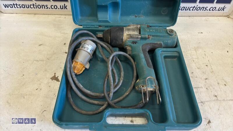 MAKITA TW0250 110v impact wrench c/w case