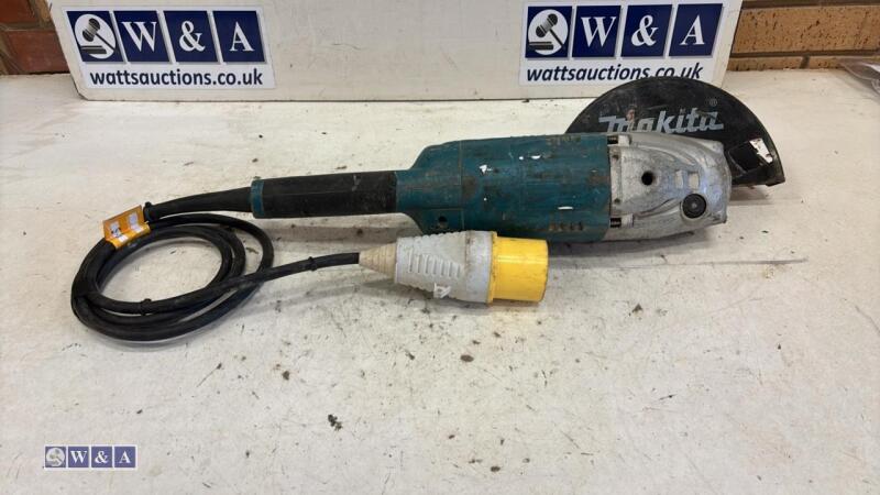 HITACHI GA9020 110v angle grinder