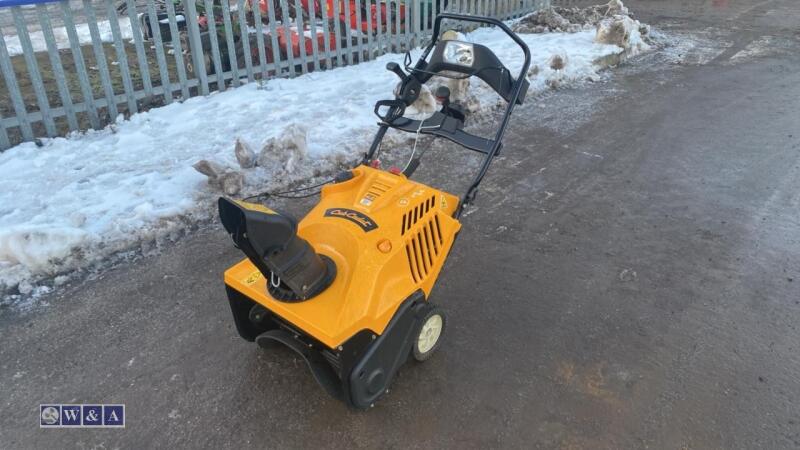 Cub cadet petrol snow blower