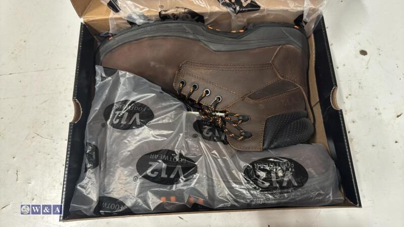 V12 steel toe workboots (size 11) (unused)