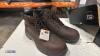 V12 steel toe workboots (size 11) (unused) - 6