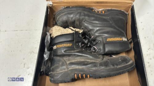 V12 steel toe workboots (size 9) (unused)