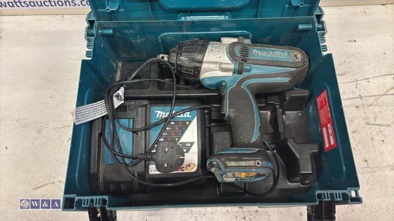 MAKITA DTW450 cordless impact wrench c/w case