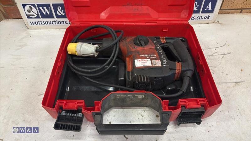 HILTI TE300 110v breaker c/w case