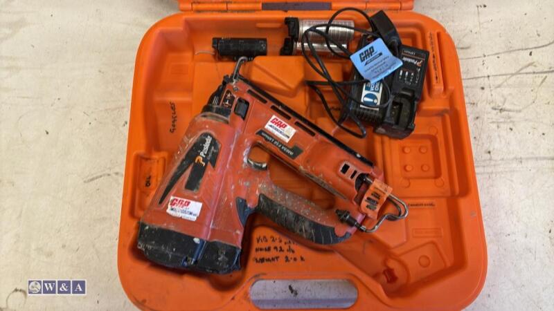 PASLODE IM65AF16 nail gun c/w case