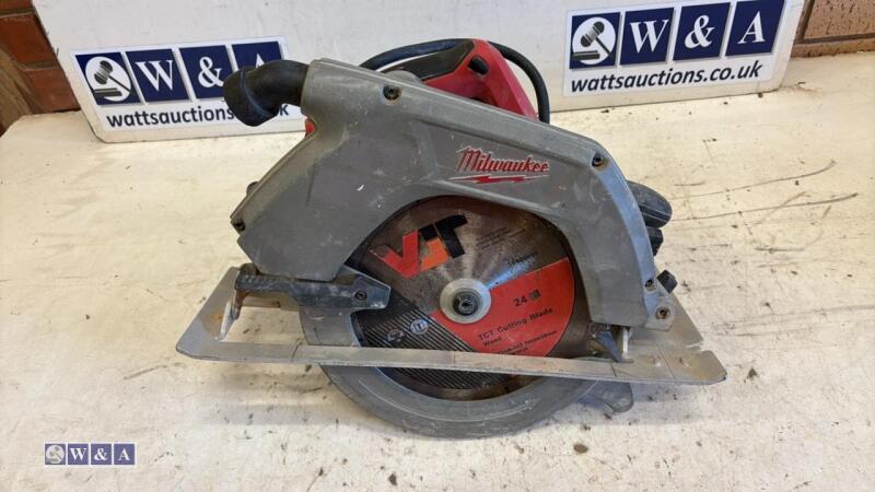 MILWAUKEE 110v circular saw