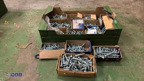 Quantity of mixed bolts etc