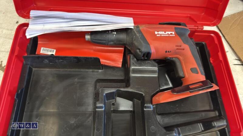 HILTI SD5000-A22 drywall screwdriver c/w case