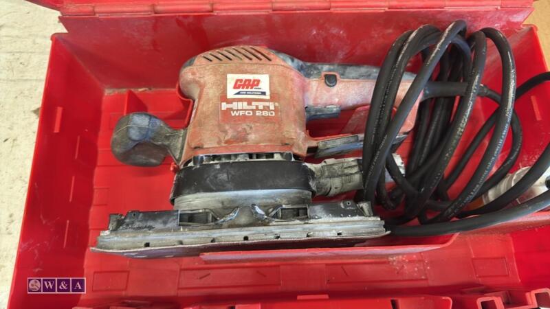 HILTI WF0280 110v sander c/w case