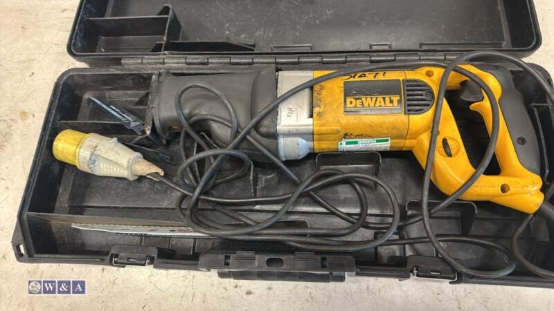 DEWALT 110v reciprocating saw