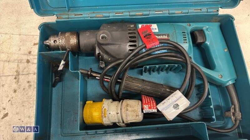 MAKITA 110v core drill c/w case