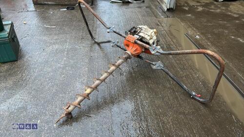 STIHL petrol 2-man post hole borer c/w auger