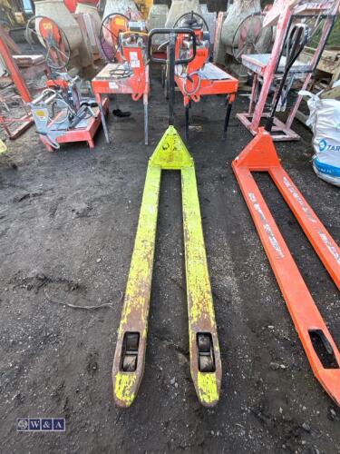 2t long tine manual pallet truck