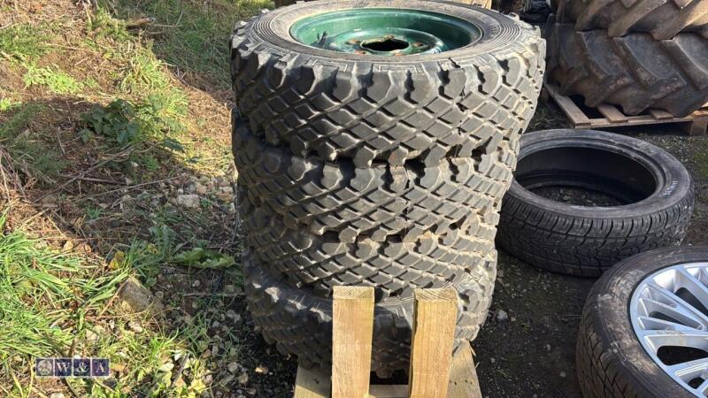 4 x LAND ROVER wheels & tyres (205 R16)