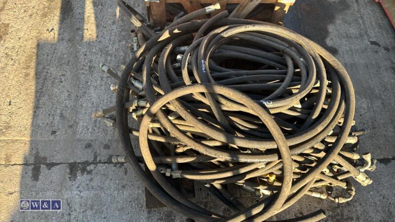 Pallet of hydraulic hoses