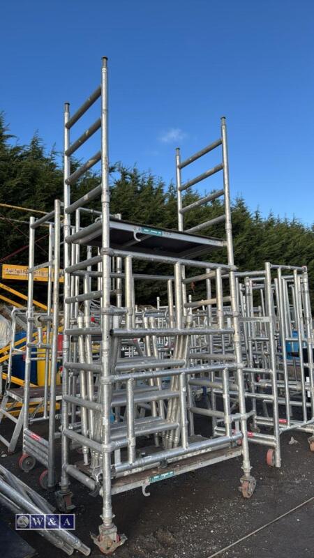 Aluminium scaffold tower