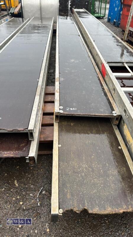 2 x scaffold walk boards