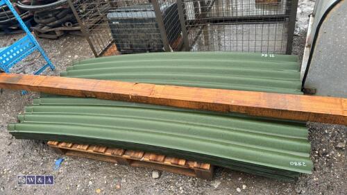 Approx 20 x roof sheets (green)