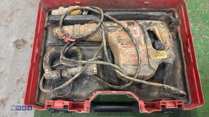 HILTI TE500AVR 110v breaker c/w case