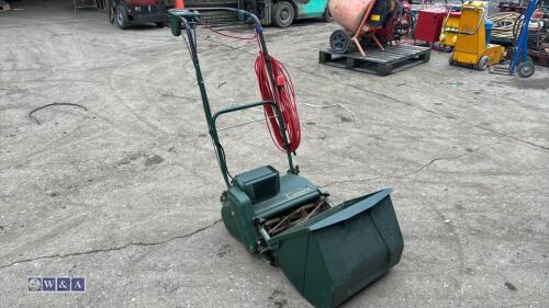 SUFFOLK SUPER PUNCH 14 cylinder mower c/w collection box